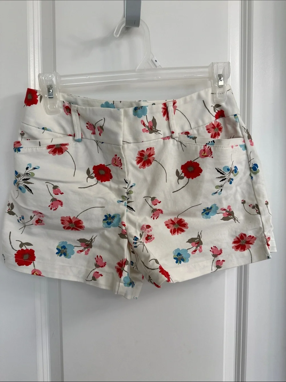 LOFT White Riviera Floral Print Women’s Shorts
